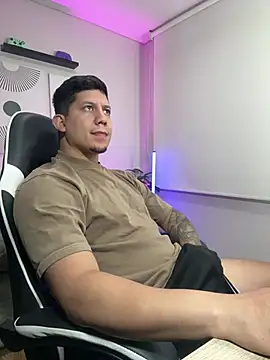  robertobaggioo online show from 02/25/26, 12:15