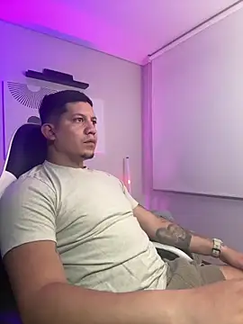  robertobaggioo online show from 04/19/26, 12:59