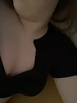 LixuryBaby online show from 02/15/26, 06:32