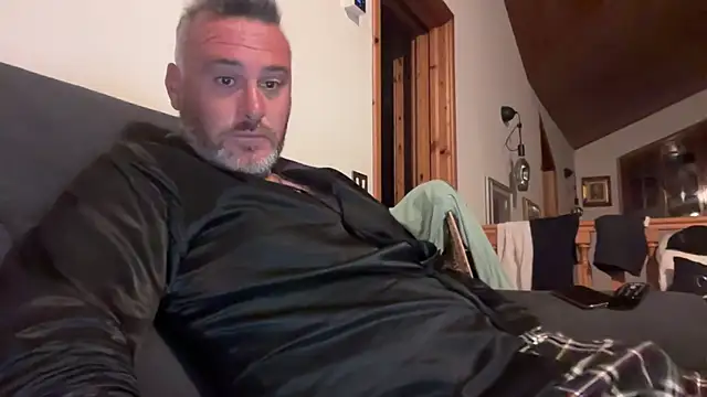 Snapshot of marcovik1 chatting on 05/20/26, 07:31 marcovik1 online show from 05/20/26, 07:31