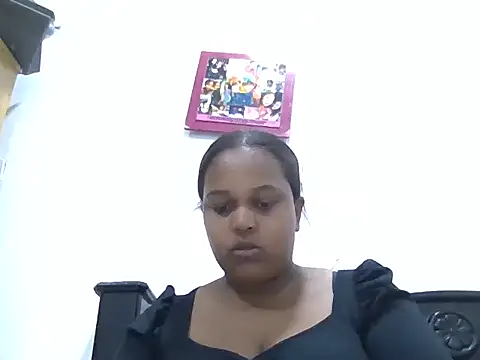 PerlaCurvasgrandes online show from 02/17/26, 12:29