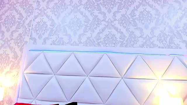 HollyOlson online show from 04/21/26, 07:39