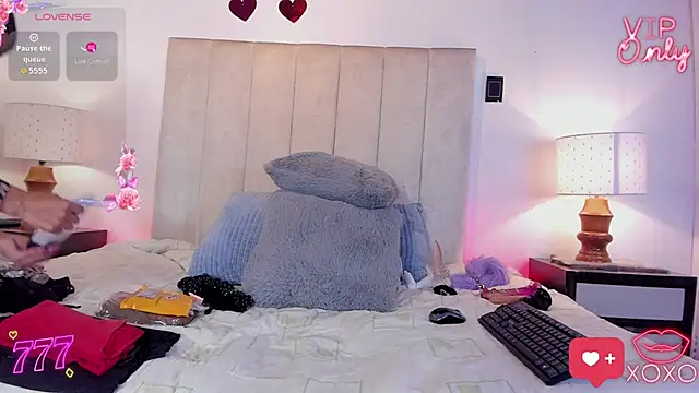 MissMilf  online show from 03/28/26, 07:57