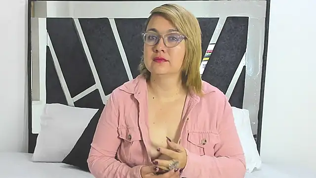 DariaLuca online show from 03/21/26, 11:37