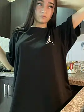 candy deluxe online show from 03/07/26, 03:36