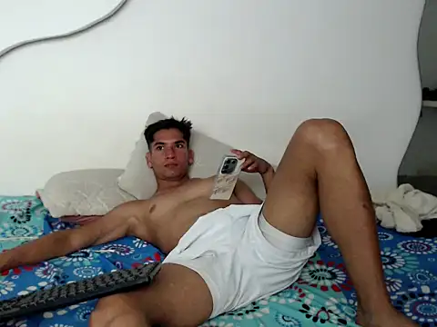 johanoro333 online show from 03/08/26, 01:47