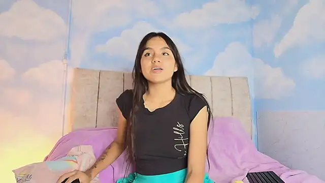 Aliclark online show from 04/17/26, 07:06