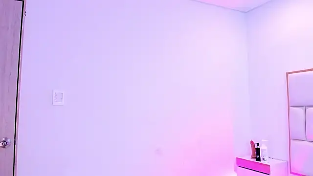 Violetta-foxx online show from 02/24/26, 07:45