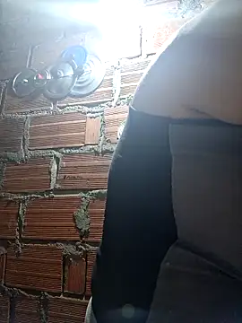 Juli Powl online show from 04/17/26, 10:18