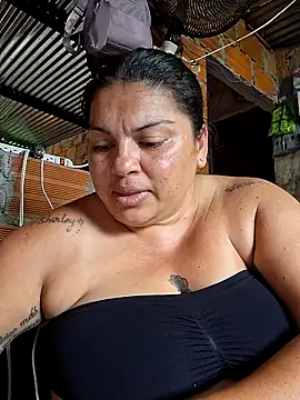 Juli Powl online show from 04/18/26, 07:07