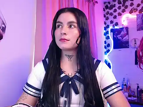 Snapshot of JanineRae chatting on 03/22/26, 06:33 JanineRae online show from 03/22/26, 06:33