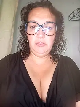  Saraqueen online show from 04/09/26, 03:50