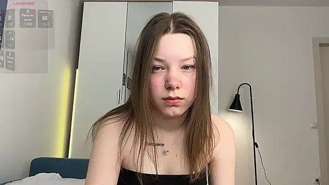 Snapshot of callmem1a chatting on 03/05/26, 04:30 callmem1a online show from 03/05/26, 04:30