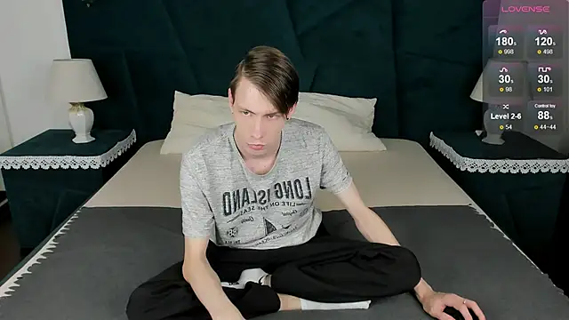 Snapshot of Erick_Wilson chatting on 01/10/26, 07:43 Erick Wilson online show from 01/10/26, 07:43