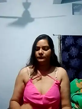 Anushka Singh0 online show from 02/26/26, 12:20