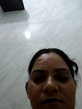 Snapshot of Anushka_Singh0 chatting on 07/03/26, 04:46 Anushka Singh0 online show from 07/03/26, 04:46