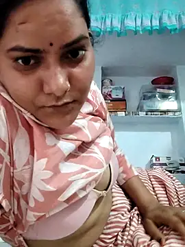 Snapshot of Anushka_Singh0 chatting on 07/09/26, 12:53 Anushka Singh0 online show from 07/09/26, 12:53