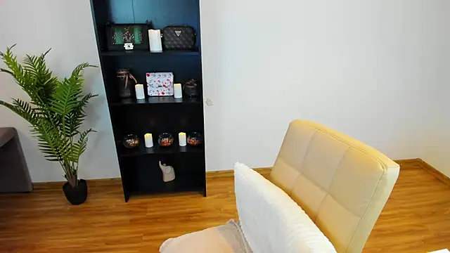 khloe starrr online show from 03/23/26, 01:37