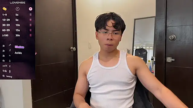 Snapshot of BentoBoxxx chatting on 05/29/26, 11:14 BentoBoxxx online show from 05/29/26, 11:14