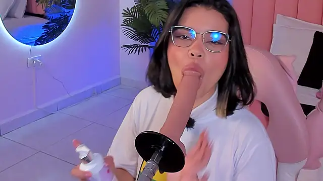 Rose jener06 online show from 06/24/26, 11:26