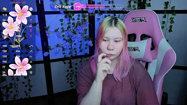 Snapshot of kitsune_little chatting on 04/29/26, 04:22 kitsune little online show from 04/29/26, 04:22