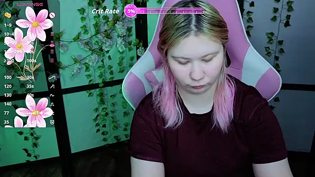 Snapshot of kitsune_little chatting on 05/09/26, 10:15 kitsune little online show from 05/09/26, 10:15