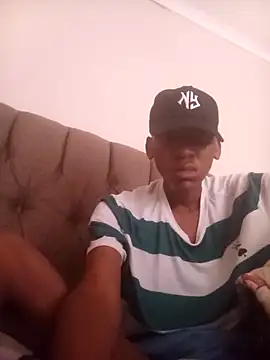 Leroyhotess online show from 02/13/26, 07:04