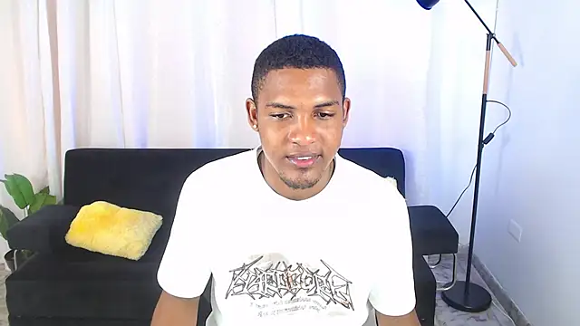 MaxCum18  online show from 02/14/26, 02:25