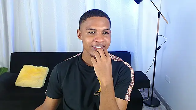 MaxCum18  online show from 02/24/26, 02:04