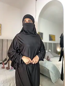 aminaa  online show from 02/14/26, 06:59