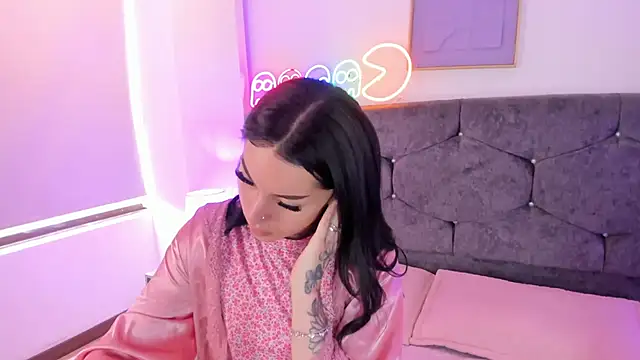 Megan Morphy online show from 04/07/26, 02:28