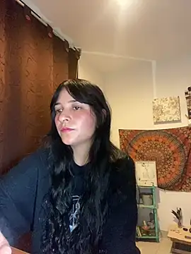 Snapshot of Abril_Thompson221 chatting on 06/13/26, 11:35 Abril Thompson221 online show from 06/13/26, 11:35