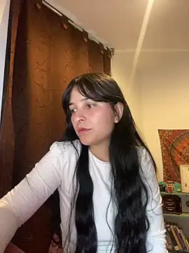 Snapshot of Abril_Thompson221 chatting on 06/20/26, 01:09 Abril Thompson221 online show from 06/20/26, 01:09