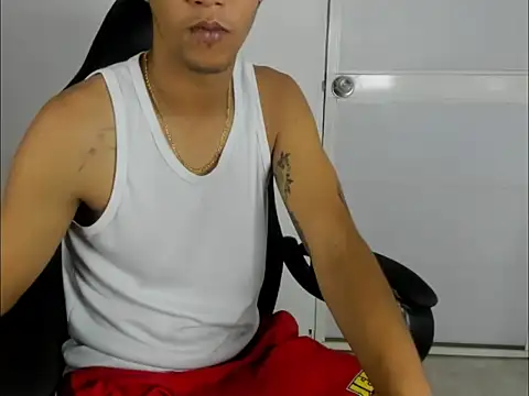 Snapshot of badboy_master chatting on 03/31/26, 02:35 badboy master online show from 03/31/26, 02:35