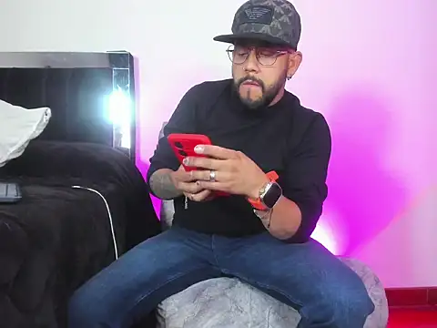 King bear 25 online show from 03/04/26, 02:06