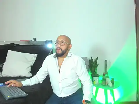 King bear 25 online show from 03/06/26, 03:03