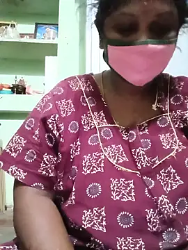 Snapshot of tamilkaviya431 chatting on 05/27/26, 01:46 tamilkaviya431 online show from 05/27/26, 01:46