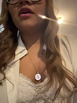 ludmila x online show from 03/04/26, 02:06