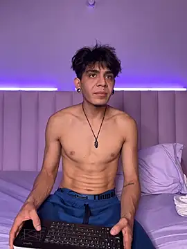 abrilandjulian online show from 04/06/26, 12:06