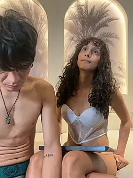 abrilandjulian online show from 04/18/26, 07:58