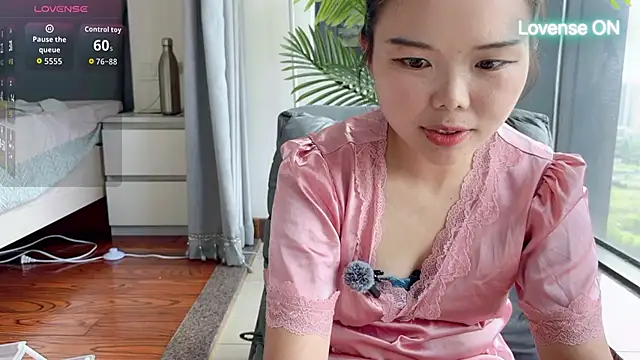 xiaosu22 online show from 06/05/26, 06:52