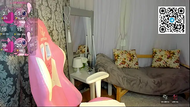 Snapshot of Linda__Bloom chatting on 05/04/26, 01:01 Linda Bloom online show from 05/04/26, 01:01
