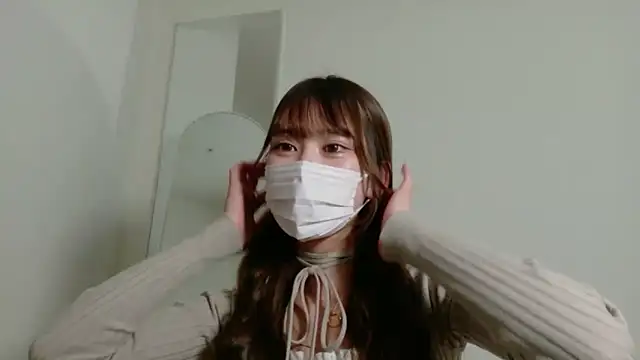 ukachan  online show from 03/05/26, 02:02