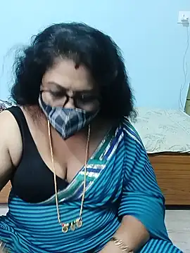 Snapshot of Kannadasexywifes chatting on 05/14/26, 12:34 Kannadasexywifes online show from 05/14/26, 12:34