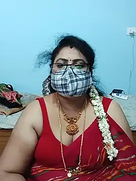 Snapshot of Kannadasexywifes chatting on 05/17/26, 11:39 Kannadasexywifes online show from 05/17/26, 11:39