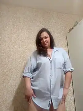 Susan8421 online show from 04/17/26, 08:56