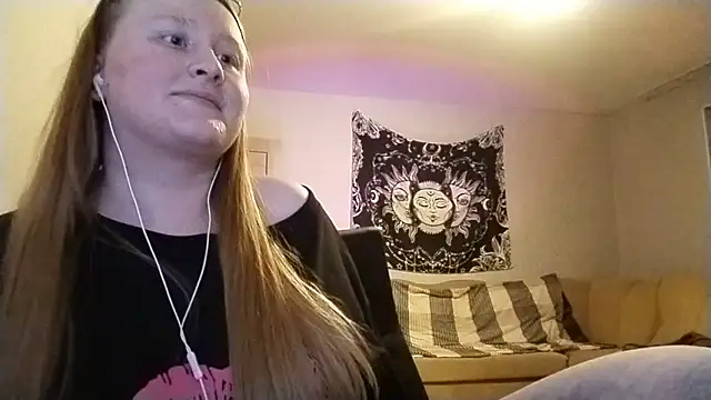 AnikaLipps online show from 04/18/26, 02:59