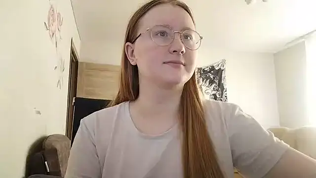 Snapshot of AnikaLipps chatting on 05/04/26, 01:18 AnikaLipps online show from 05/04/26, 01:18