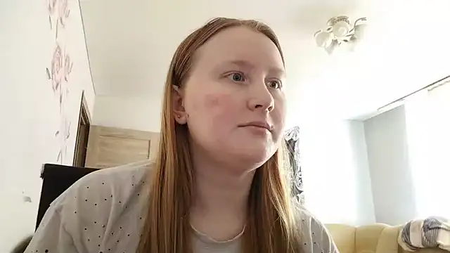 Snapshot of AnikaLipps chatting on 05/19/26, 12:55 AnikaLipps online show from 05/19/26, 12:55
