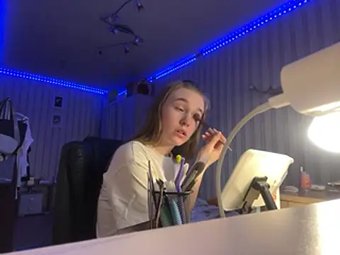 melissashineee online show from 03/04/26, 11:38